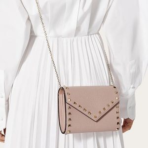 Valentino Garavani rockstud wallet on chain